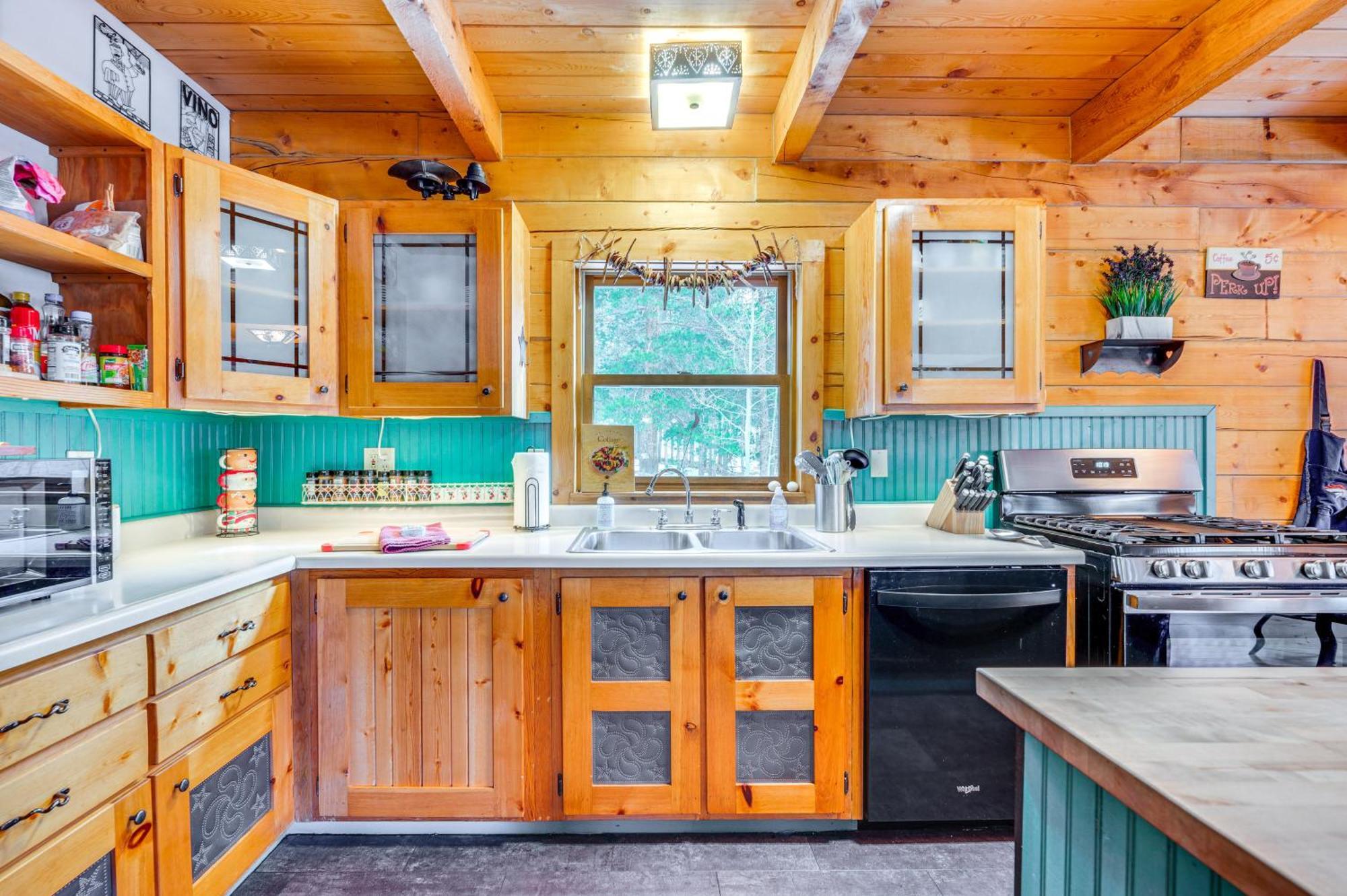 Secluded Black Hawk Log Cabin With Fire Pit! Buitenkant foto
