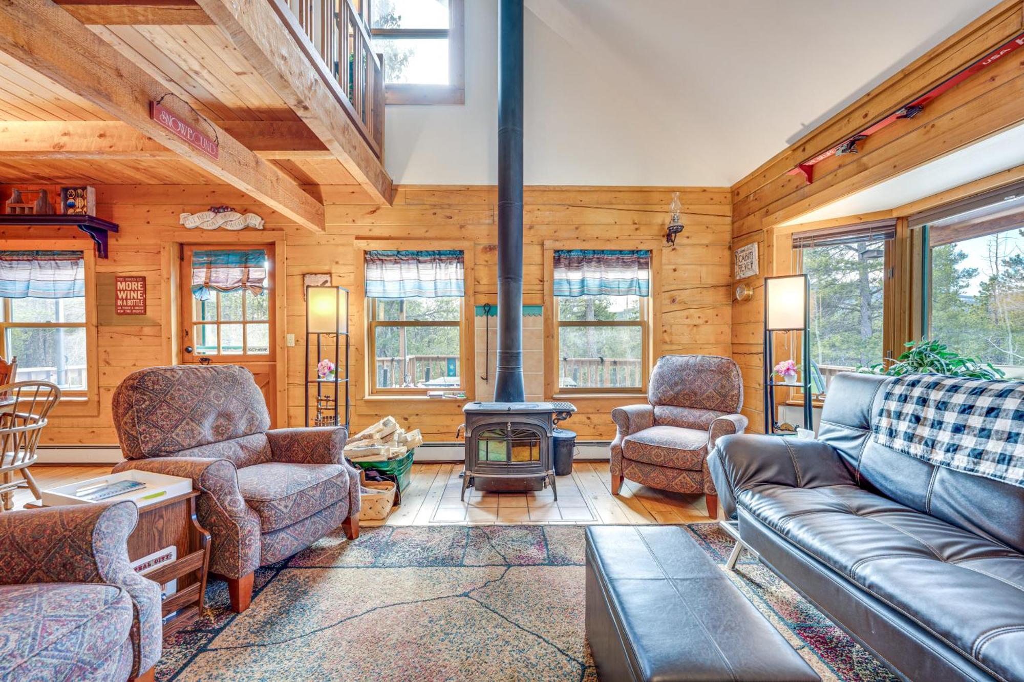 Secluded Black Hawk Log Cabin With Fire Pit! Buitenkant foto